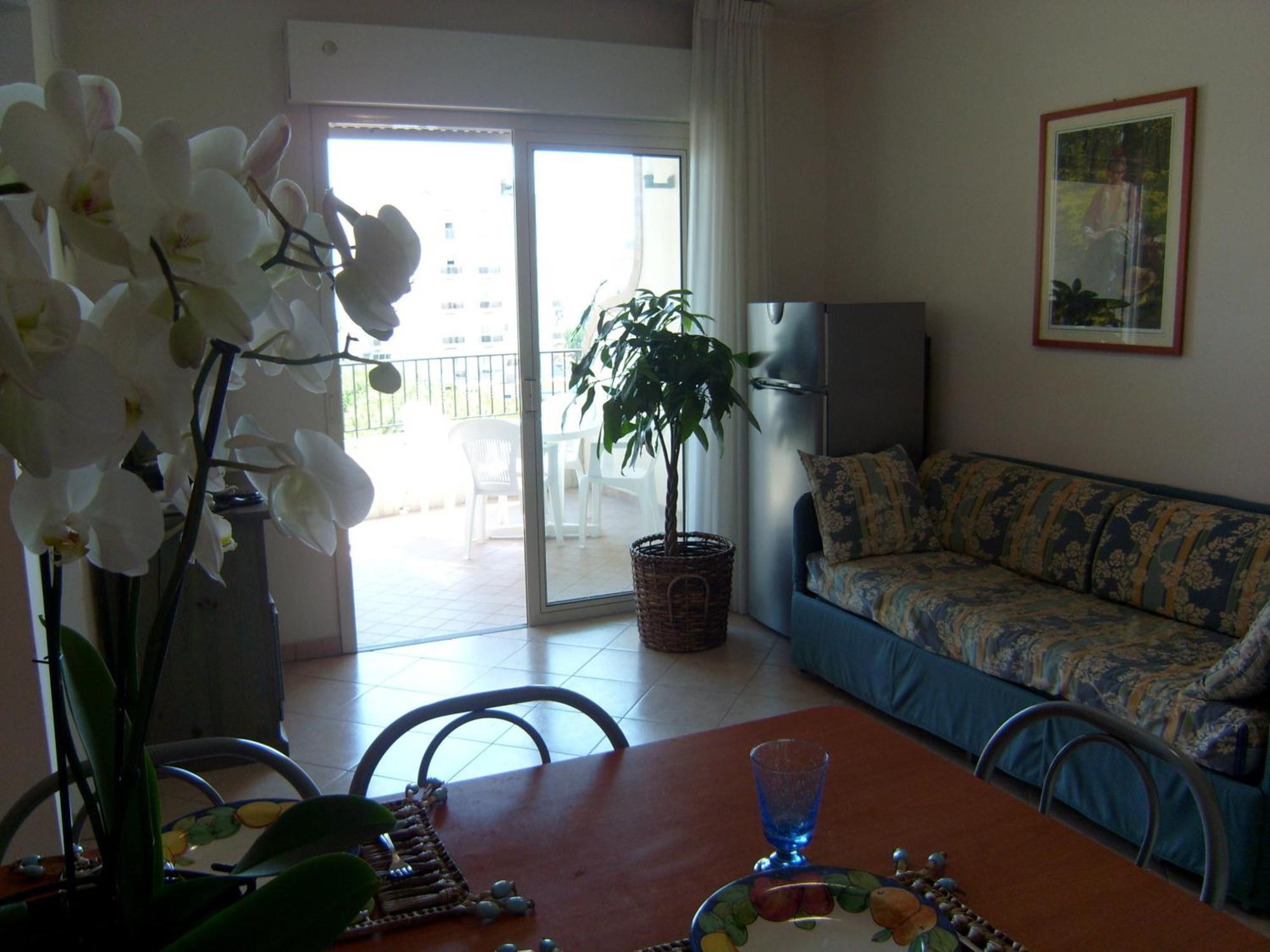 Residence Torre Del Mar Альба-Адріатіка Номер фото